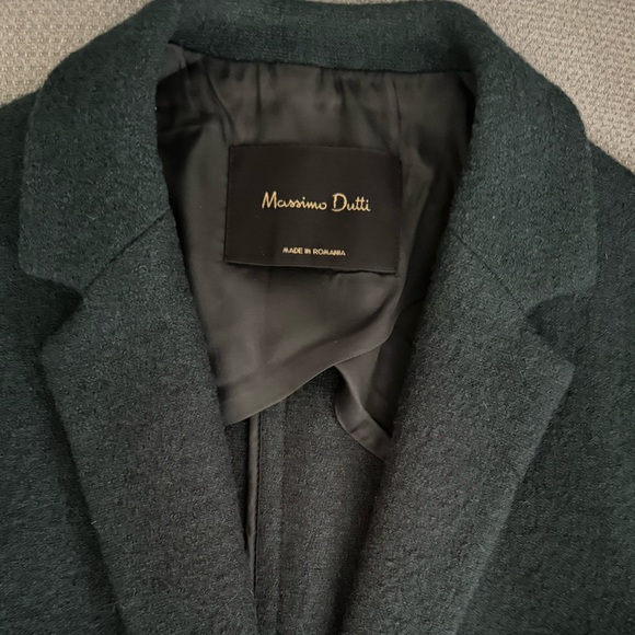 Blazer - Picture 4 of 4